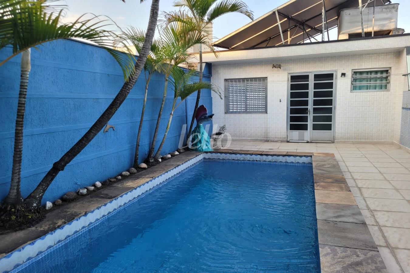 PISCINA de Casa à venda, sobrado com 186 m², 3 quartos e 5 vagas em Vila Bertioga - São Paulo