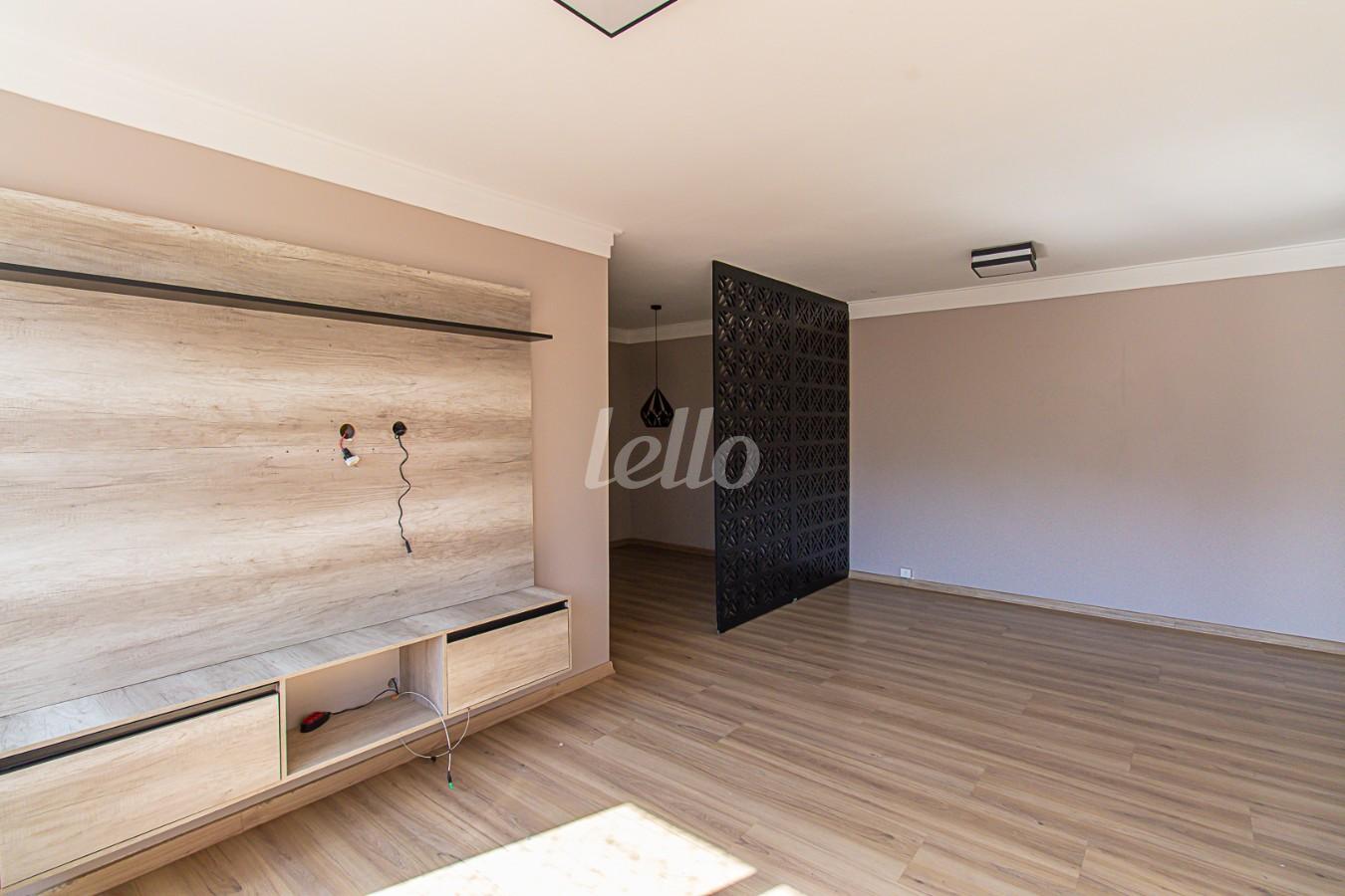 SALA de Apartamento à venda, Padrão com 104 m², 3 quartos e em Vila Monumento - São Paulo