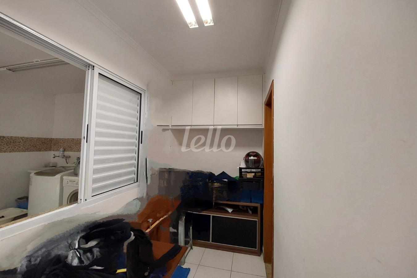 QUARTO SERVIÇO de Casa à venda, sobrado com 150 m², 3 quartos e 2 vagas em Vila Nova Mazzei - São Paulo