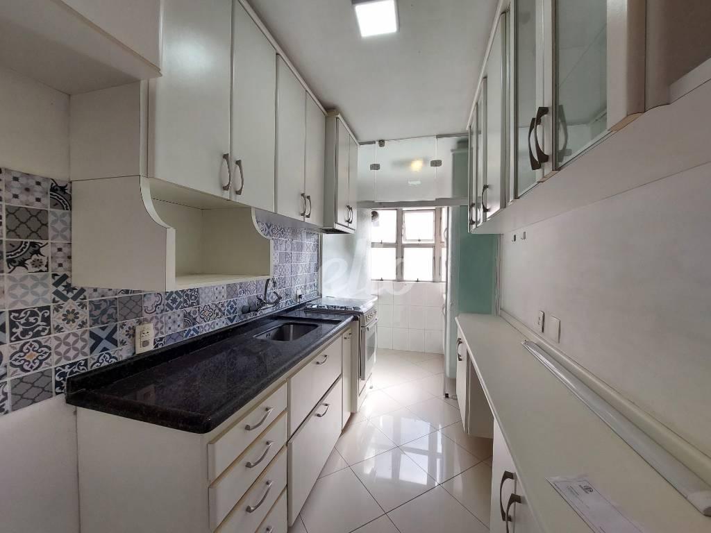 COZINHA de Apartamento para alugar, Padrão com 65 m², 2 quartos e 1 vaga em Vila Carrão - São Paulo