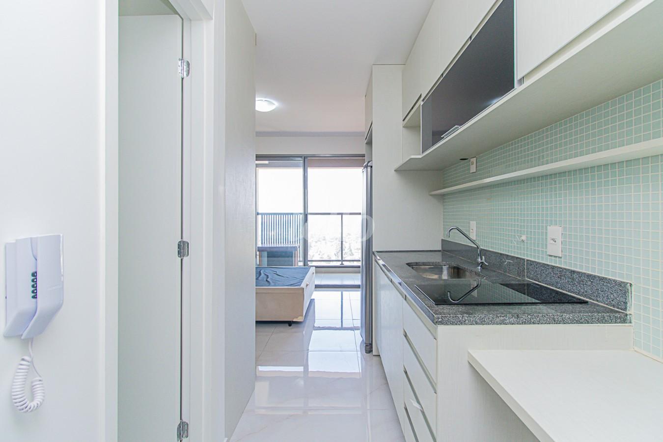 COZINHA de Apartamento para alugar, Padrão com 23 m², 1 quarto e em Santo Amaro - São Paulo