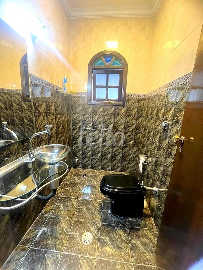 BANHEIRO de Casa à venda, sobrado com 191 m², 4 quartos e 2 vagas em Vila Macedópolis - São Paulo