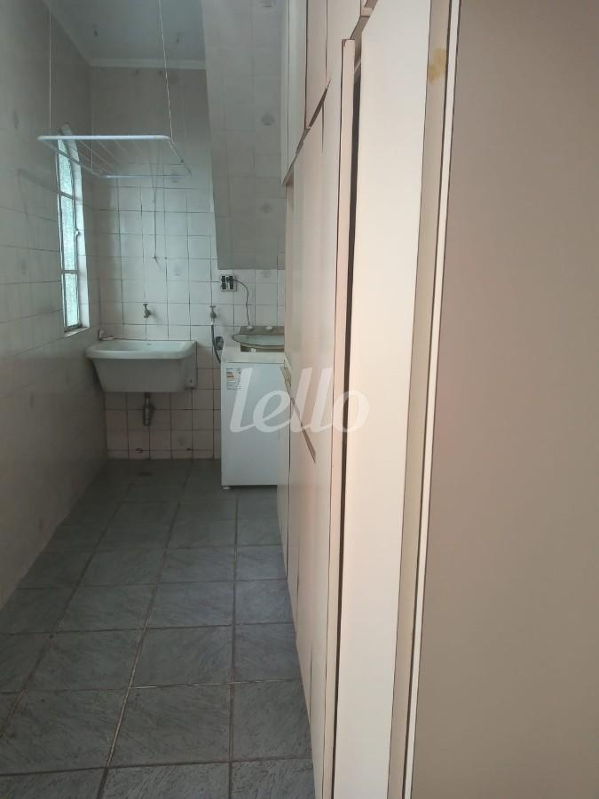 AREA DE SERVIÇO de Casa à venda, sobrado com 205 m², 4 quartos e 2 vagas em Vila Amália(zona Norte) - São Paulo