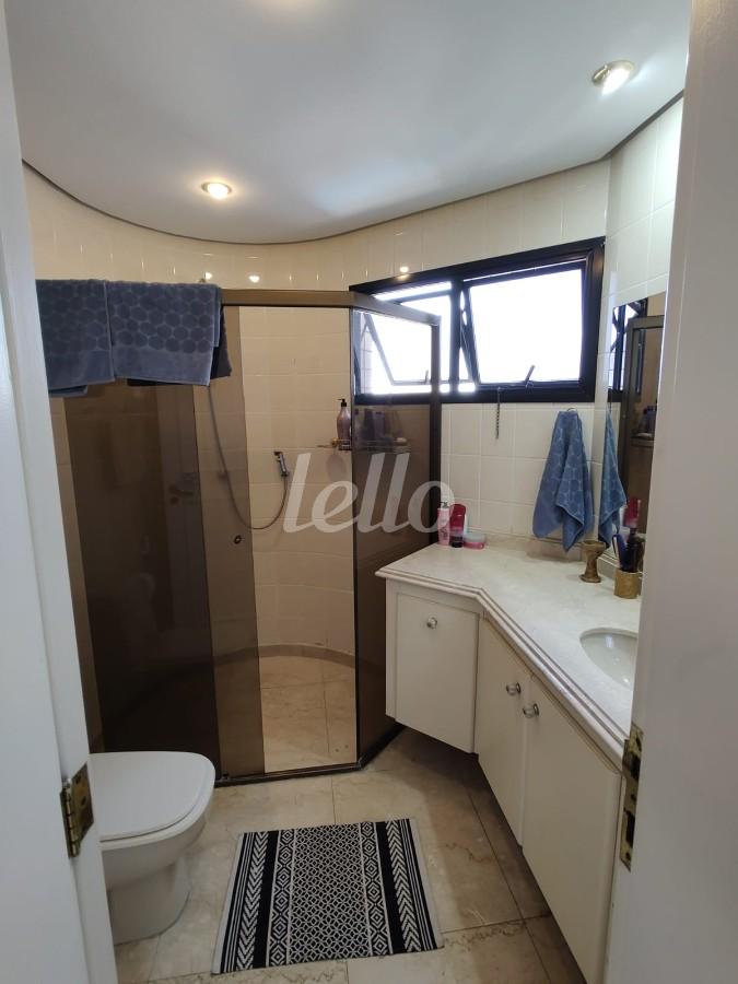 BANHEIRO de Apartamento à venda, Padrão com 120 m², 3 quartos e 3 vagas em Ch Santo Antônio (ZL) - São Paulo