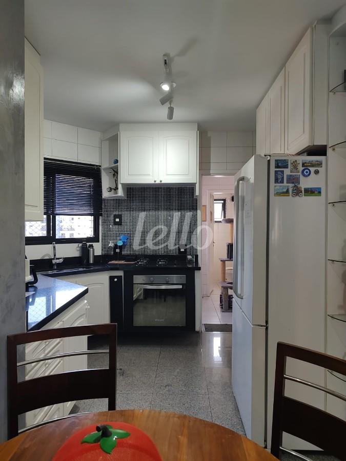 COZINHA de Apartamento à venda, Padrão com 120 m², 3 quartos e 3 vagas em Ch Santo Antônio (ZL) - São Paulo