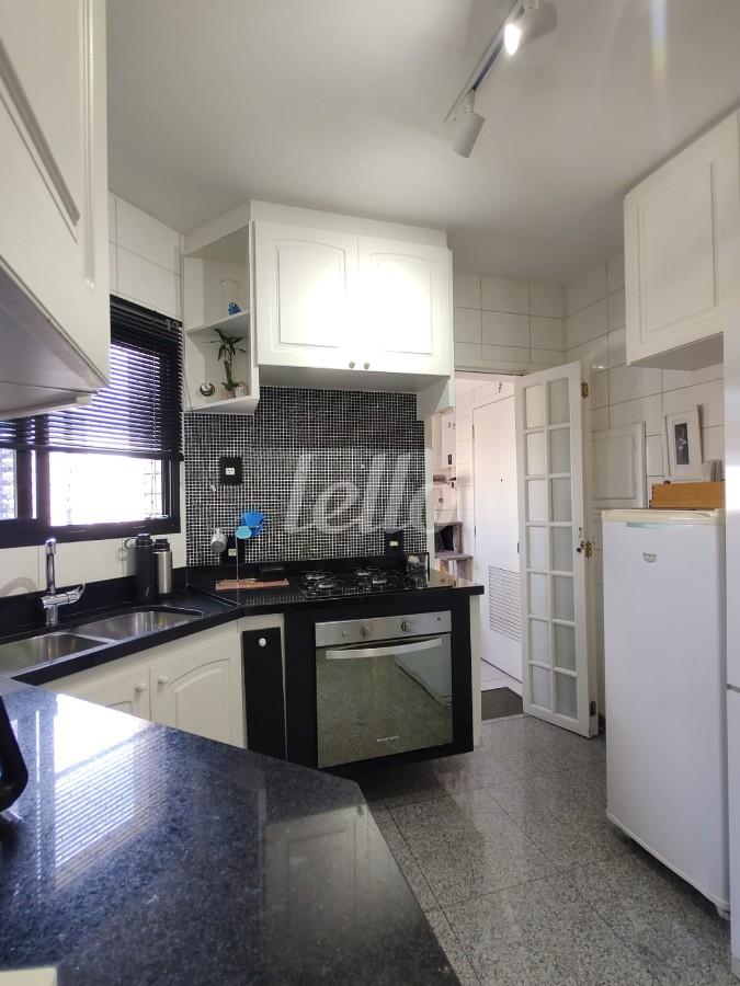 COZINHA de Apartamento à venda, Padrão com 120 m², 3 quartos e 3 vagas em Ch Santo Antônio (ZL) - São Paulo