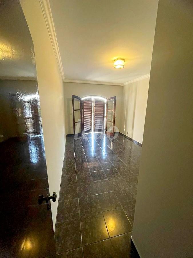 DORMITORIO de Casa à venda, sobrado com 191 m², 4 quartos e 2 vagas em Vila Macedópolis - São Paulo