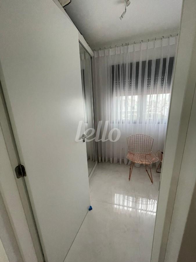 DORMITÓRIO de Apartamento à venda, Padrão com 69 m², 3 quartos e 1 vaga em Vila Gomes Cardim - São Paulo