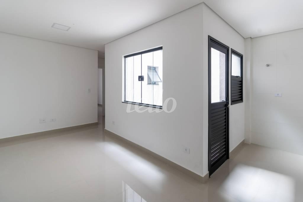 SALA de Apartamento para alugar, Padrão com 48 m², 2 quartos e 1 vaga em Jardim do Carmo - Santo André