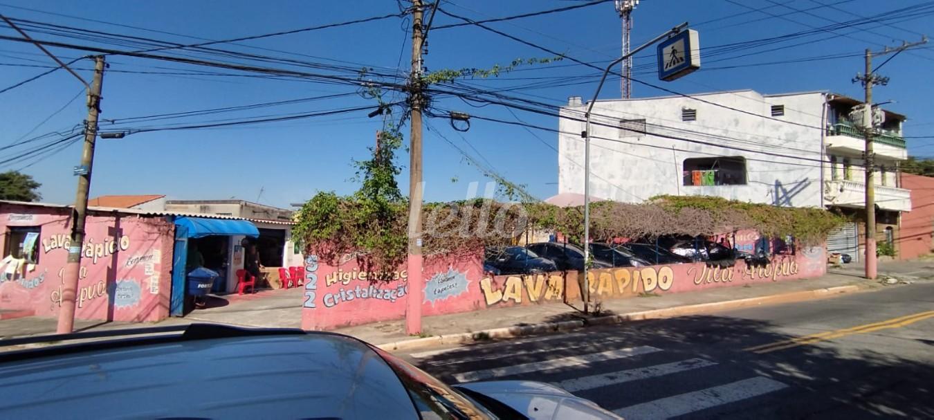 TERRENO de Área / Terreno à venda, Padrão com 449 m², e em Parque Fongaro - São Paulo