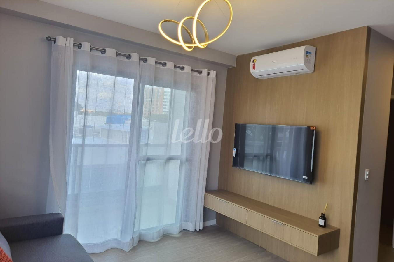 SALA de Apartamento à venda, Padrão com 36 m², 1 quarto e em Indianópolis - São Paulo