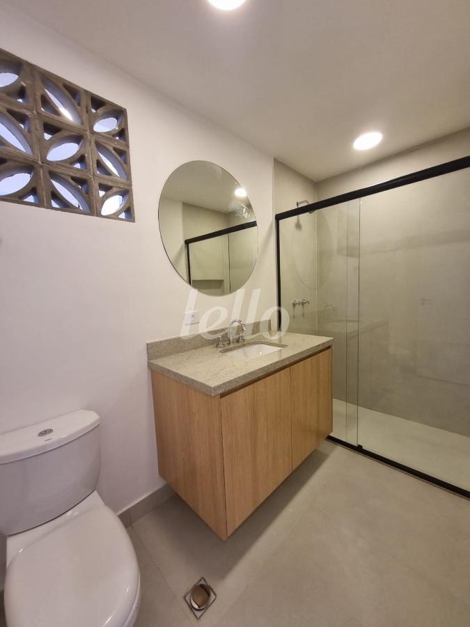 BANHEIRO de Apartamento à venda, Padrão com 72 m², 2 quartos e 1 vaga em Sumaré - São Paulo