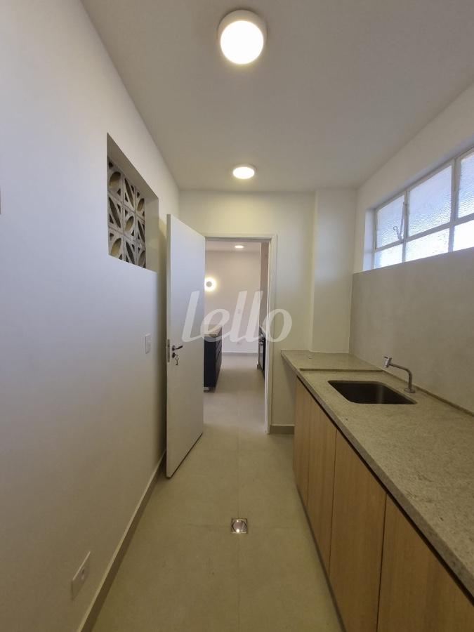 AREA SERVIÇO de Apartamento à venda, Padrão com 72 m², 2 quartos e 1 vaga em Sumaré - São Paulo