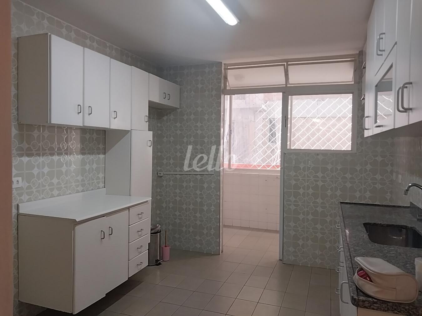 5-COZINHA-001.JPG de Apartamento à venda, Padrão com 105 m², 2 quartos e 1 vaga em Indianópolis - São Paulo