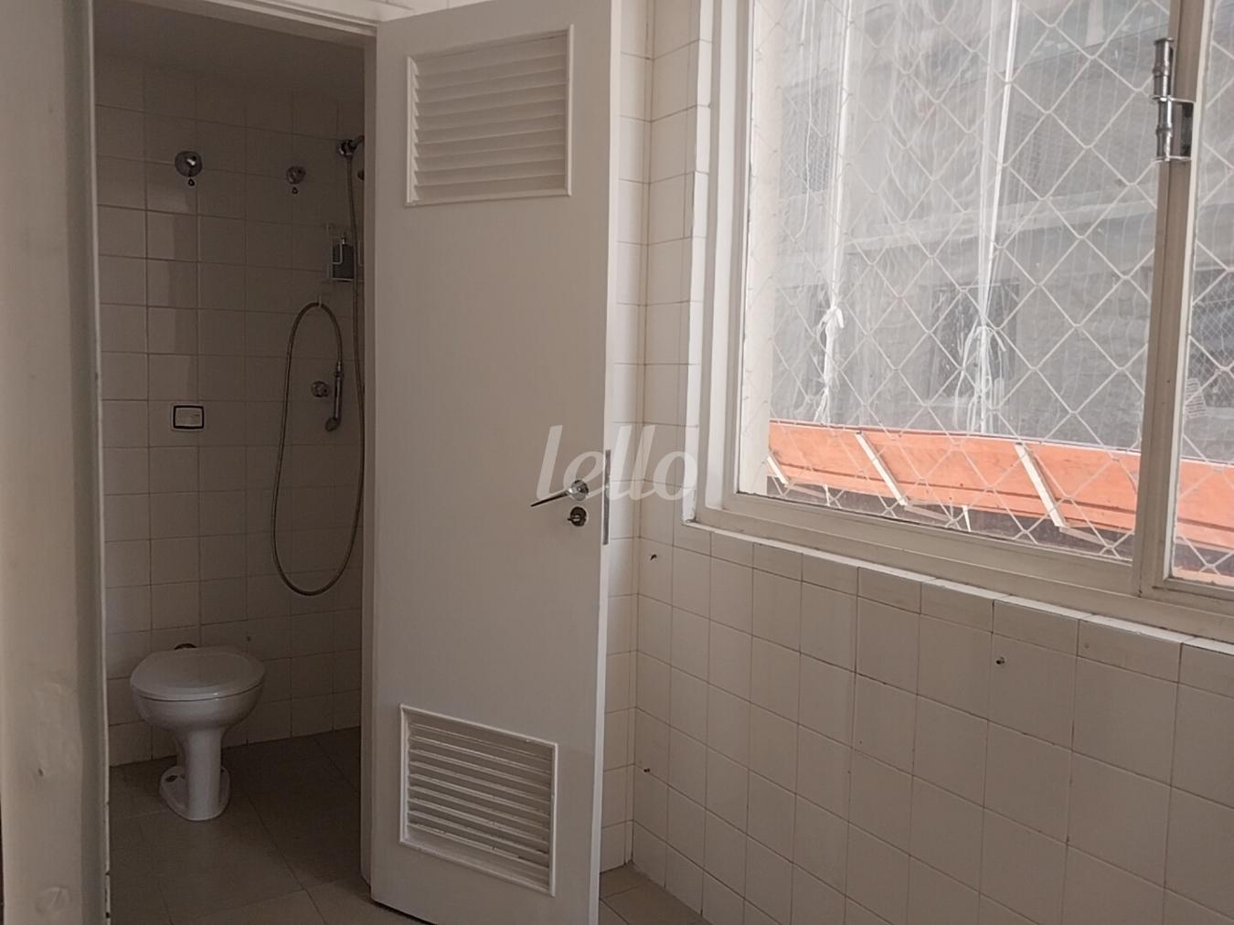 6-ÁREA DE SERVIÇO-001.JPG de Apartamento à venda, Padrão com 105 m², 2 quartos e 1 vaga em Indianópolis - São Paulo