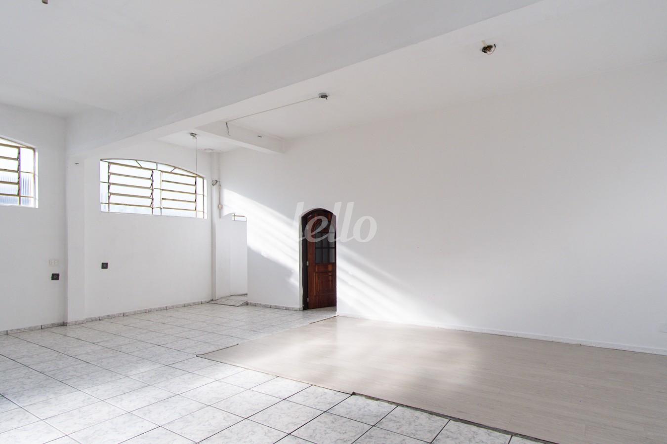 02SALAO-2_005 de Salão para alugar, Padrão com 320 m², e 3 vagas em Vila Aricanduva - São Paulo