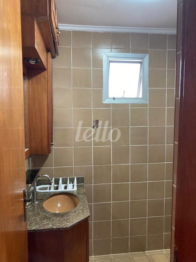 BANHEIRO SOCIAL de Apartamento para alugar, Padrão com 60 m², 1 quarto e 1 vaga em Vila Moraes - São Paulo