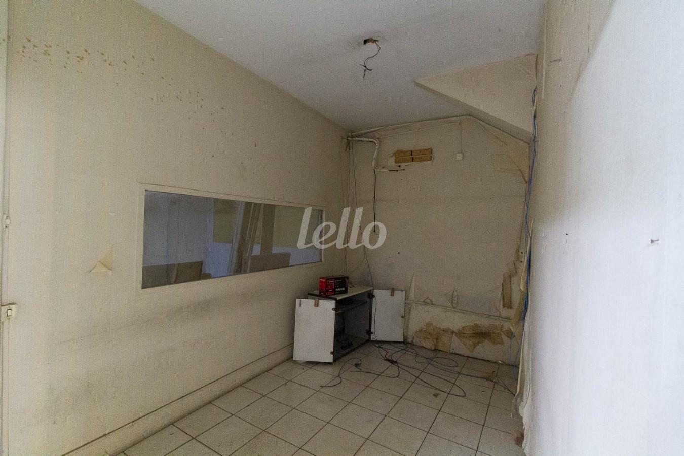 SALA 2 de Salão à venda, Padrão com 800 m², e em Mooca - São Paulo