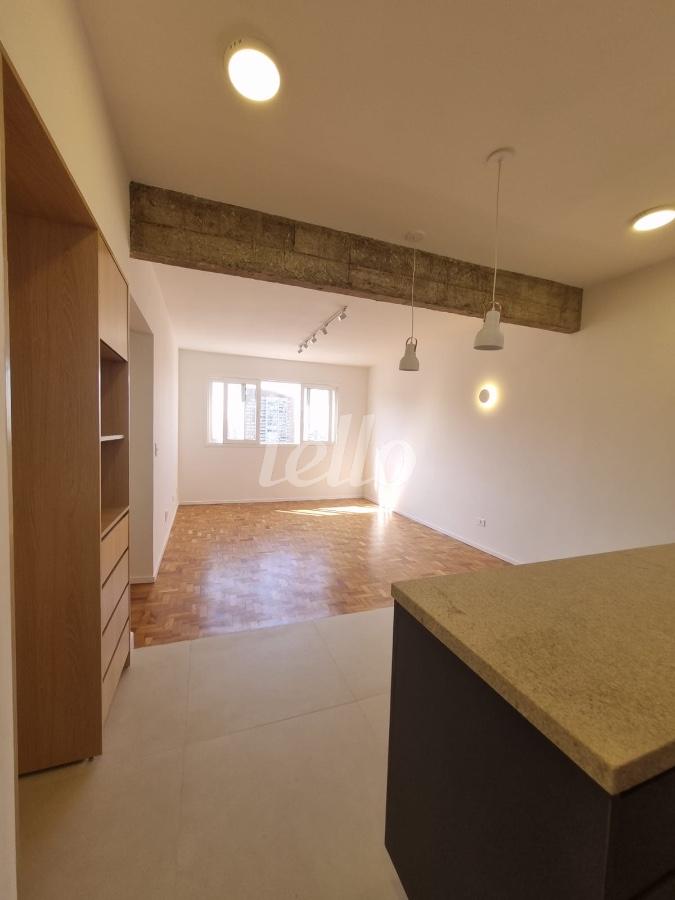 COZINHA de Apartamento à venda, Padrão com 72 m², 2 quartos e 1 vaga em Sumaré - São Paulo