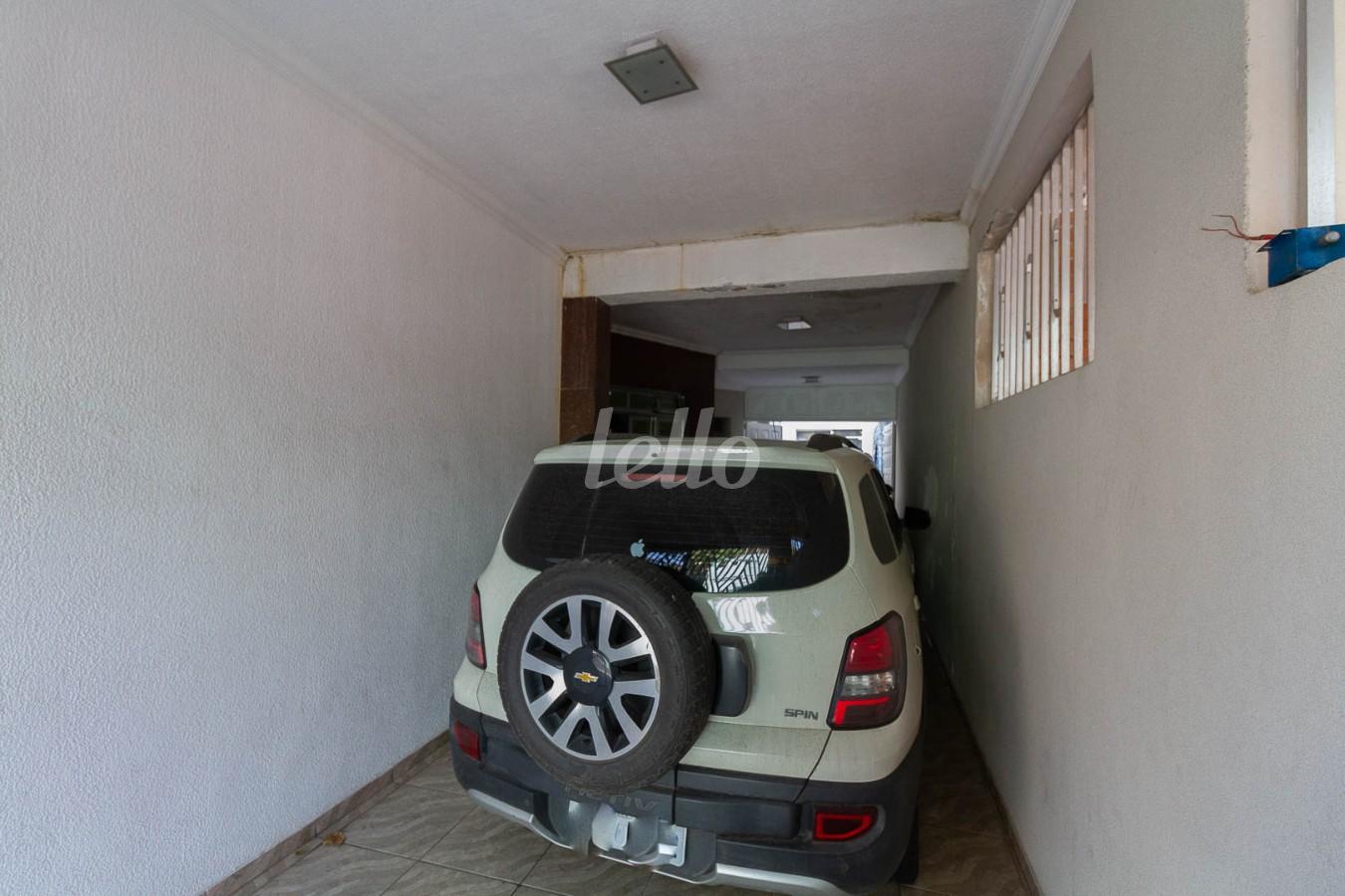 GARAGEM de Casa para alugar, sobrado com 240 m², 6 quartos e 6 vagas em Tatuapé - São Paulo