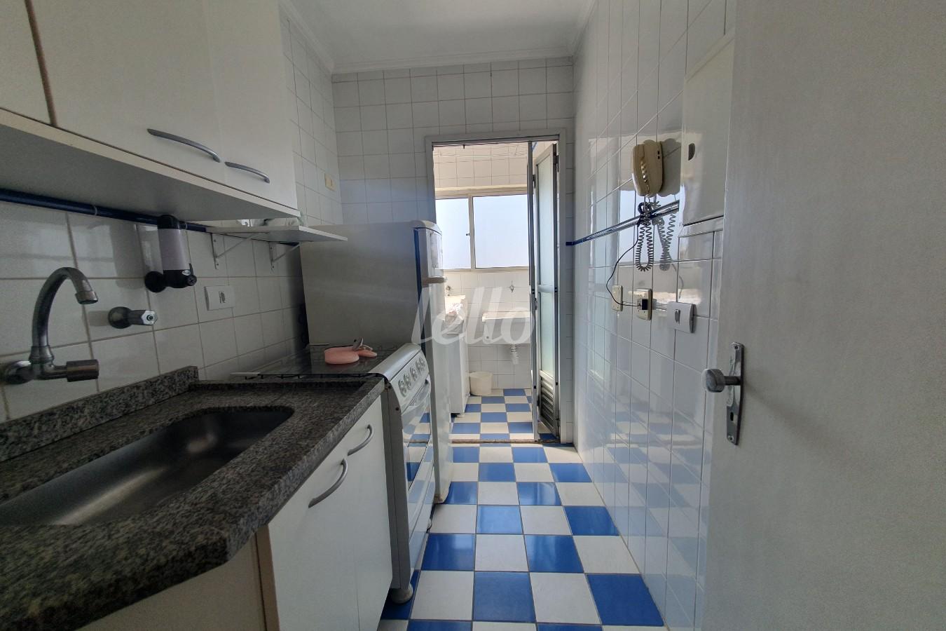 COZINHA A de Apartamento à venda, Padrão com 36 m², 1 quarto e 1 vaga em Santana - São Paulo