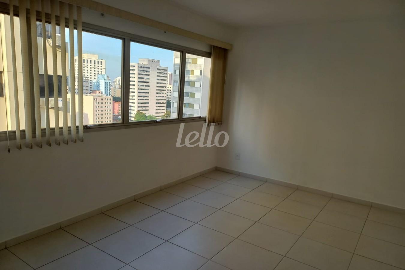 SALA de Apartamento à venda, Padrão com 91 m², 2 quartos e 1 vaga em Perdizes - São Paulo