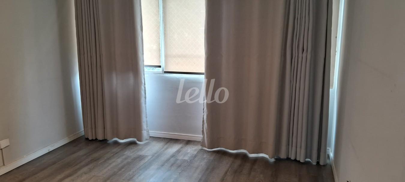 DORMITÓRIO de Apartamento à venda, Padrão com 63 m², 1 quarto e 1 vaga em Jardim Paulista - São Paulo