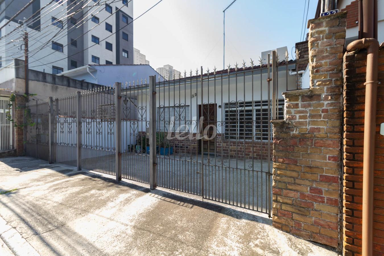 FACHADA de Casa para alugar, térrea com 130 m², 3 quartos e 1 vaga em Vila Dom Pedro Ii - São Paulo