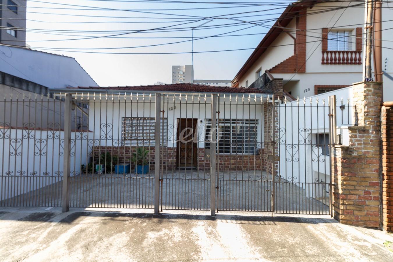 FACHADA de Casa para alugar, térrea com 130 m², 3 quartos e 1 vaga em Vila Dom Pedro Ii - São Paulo