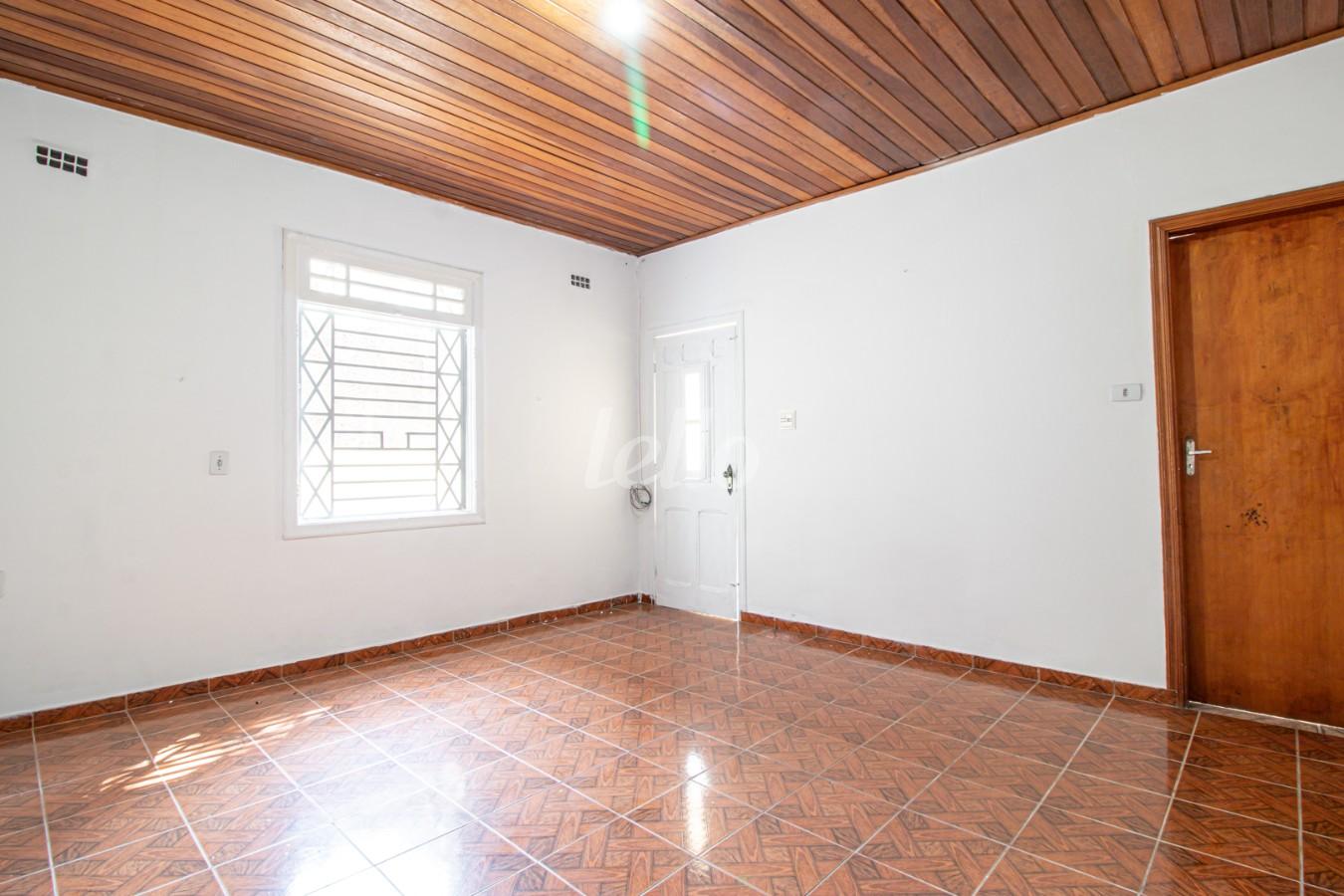 01SALA_004 de Casa para alugar, térrea com 150 m², 3 quartos e 1 vaga em Cidade Mãe do Céu - São Paulo