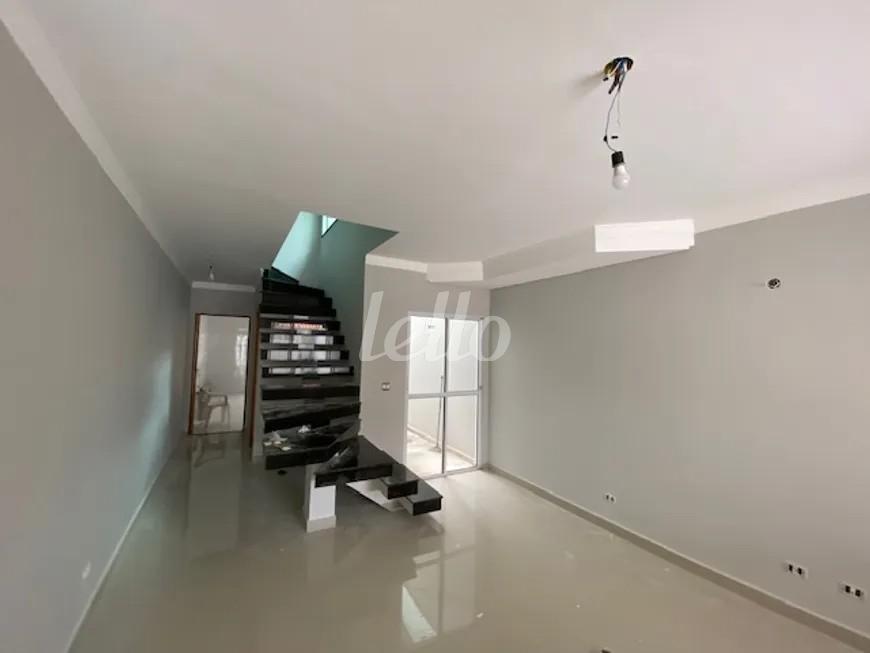 1 de Casa à venda, sobrado com 110 m², 3 quartos e 2 vagas em Vila Romero - São Paulo