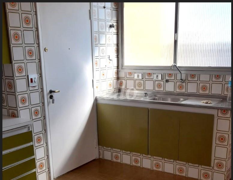 COZINHA de Apartamento à venda, Padrão com 86 m², 2 quartos e 1 vaga em Bosque da Saúde - São Paulo