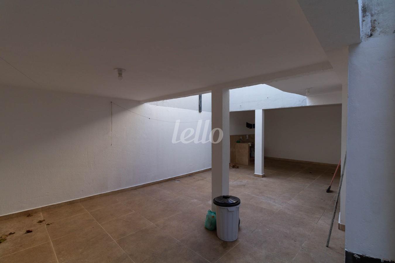 AREA DE SERVIÇO de Casa para alugar, térrea com 45 m², 2 quartos e 4 vagas em Vila Dom Pedro Ii - São Paulo