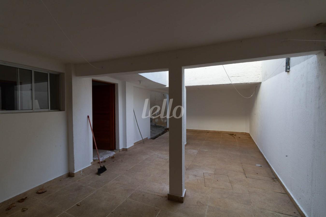 AREA DE SERVIÇO de Casa para alugar, térrea com 45 m², 2 quartos e 4 vagas em Vila Dom Pedro Ii - São Paulo