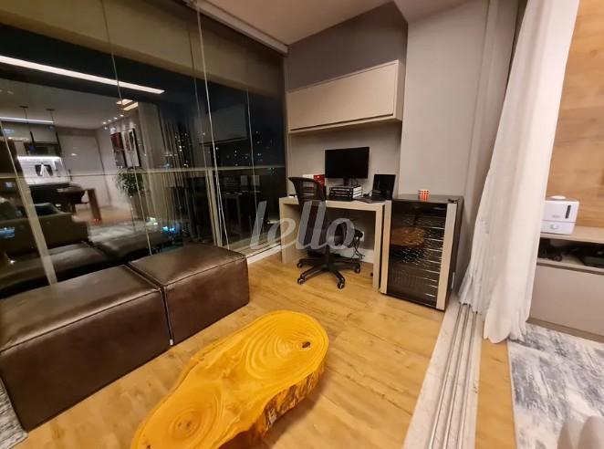 DORMITÓRIO de Apartamento à venda, Padrão com 42 m², 1 quarto e 1 vaga em Brooklin Paulista - São Paulo