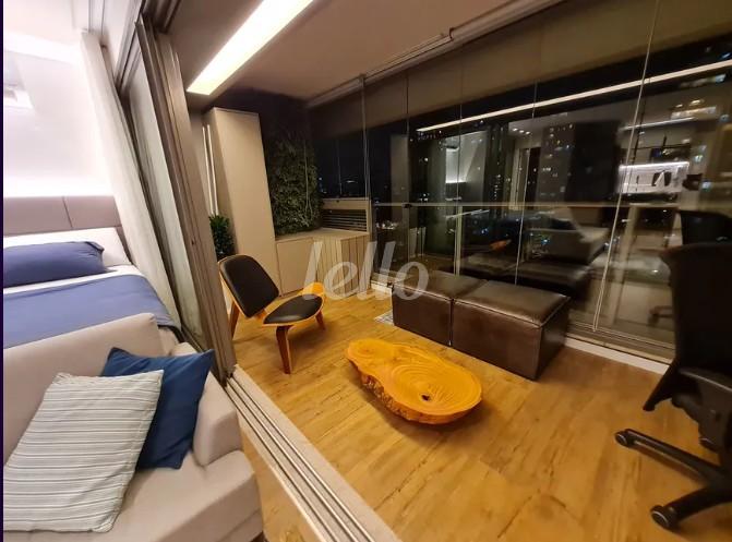 VARANDA de Apartamento à venda, Padrão com 42 m², 1 quarto e 1 vaga em Brooklin Paulista - São Paulo