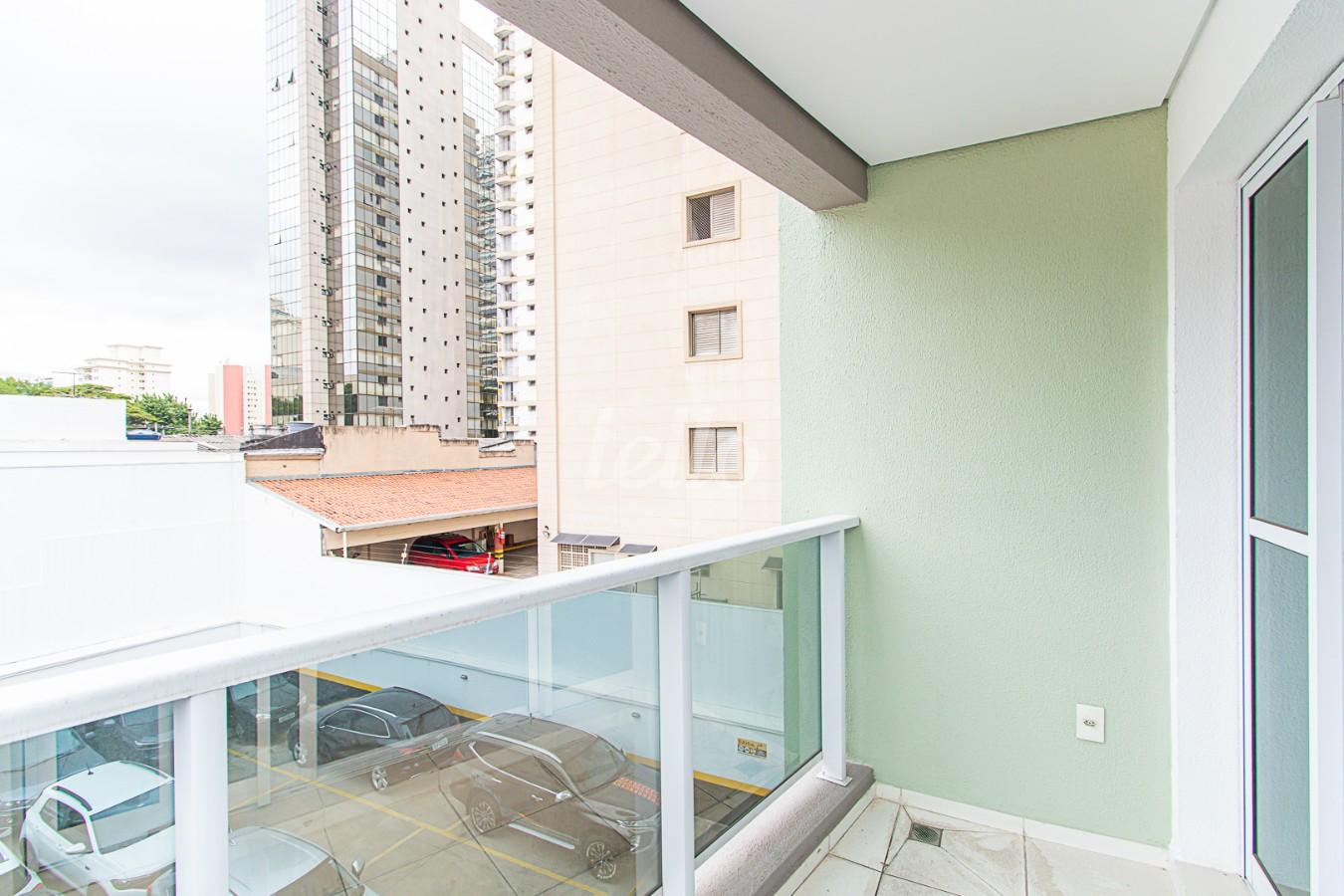 VARANDA de Sala / Conjunto à venda, Padrão com 35 m², e 1 vaga em Vila Clementino - São Paulo