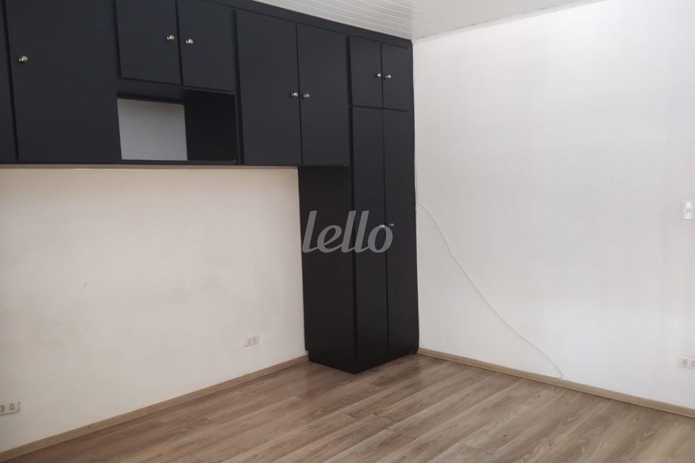 QUARTO de Casa à venda, térrea com 60 m², 2 quartos e 2 vagas em Vila Gomes Cardim - São Paulo