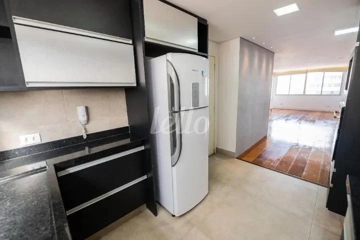 COZINHA de Apartamento à venda, Padrão com 107 m², 3 quartos e 1 vaga em Paraíso - São Paulo