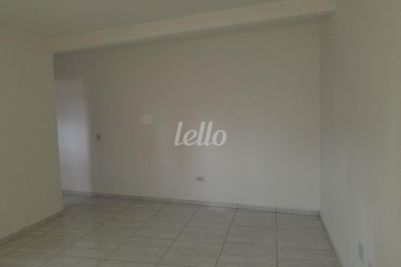 SALA de Apartamento para alugar, Padrão com 75 m², 2 quartos e em Vila Paulo Silas - São Paulo