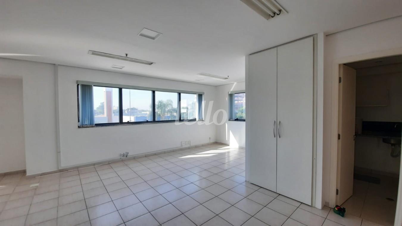 SALA de Sala / Conjunto para alugar, Padrão com 80 m², e 2 vagas em Casa Verde - São Paulo