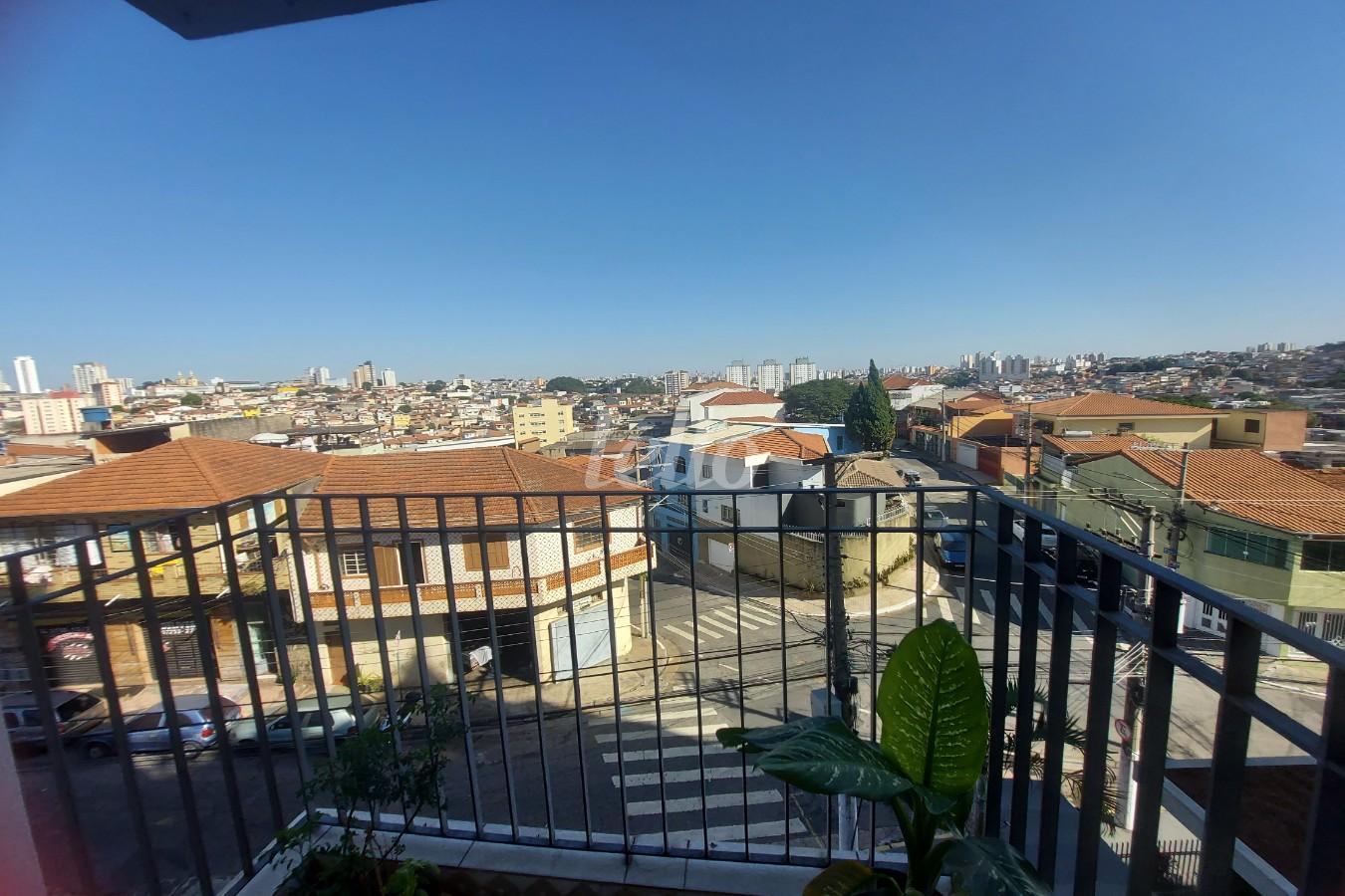 VISTA de Apartamento à venda, Padrão com 70 m², 2 quartos e 2 vagas em Vila Romero - São Paulo