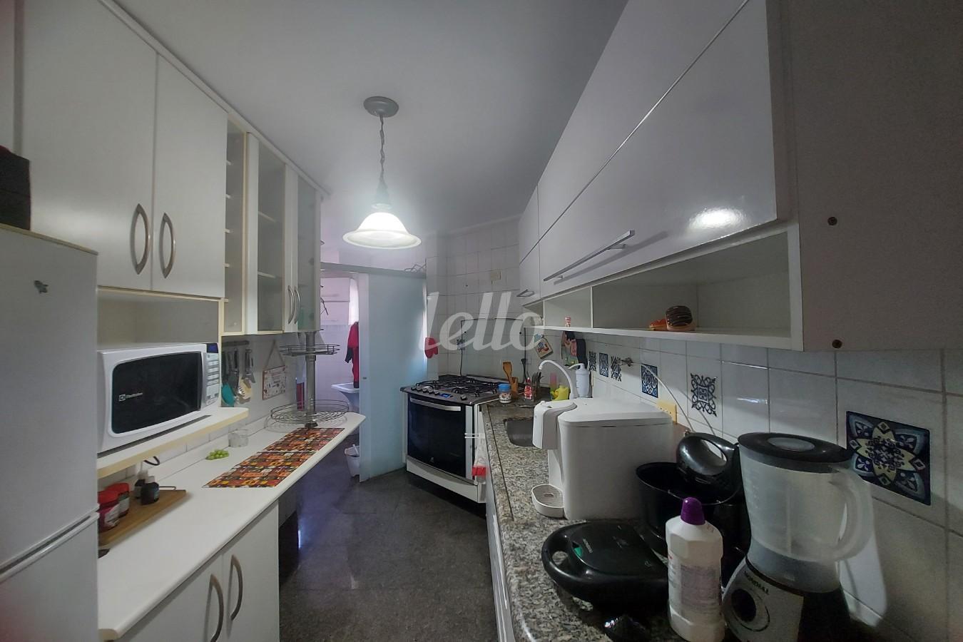 COZINHA de Apartamento à venda, Padrão com 70 m², 2 quartos e 2 vagas em Vila Romero - São Paulo