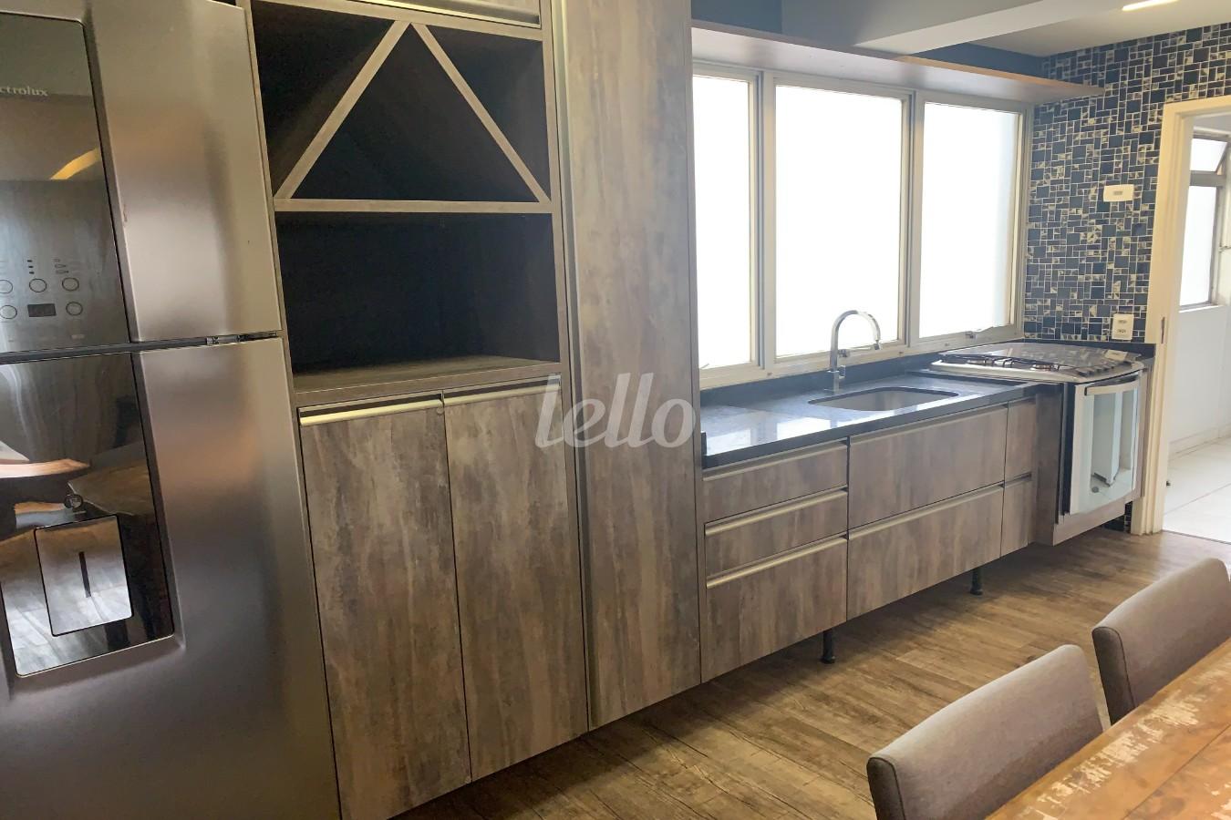 COZINHA de Apartamento à venda, Padrão com 98 m², 2 quartos e 1 vaga em Vila Clementino - São Paulo