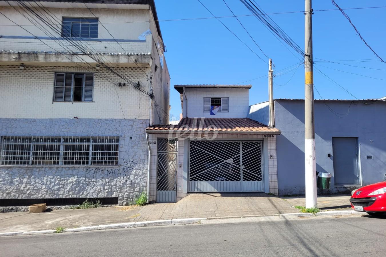 FACHADA de Casa à venda, sobrado com 250 m², 5 quartos e 1 vaga em Vila Bertioga - São Paulo