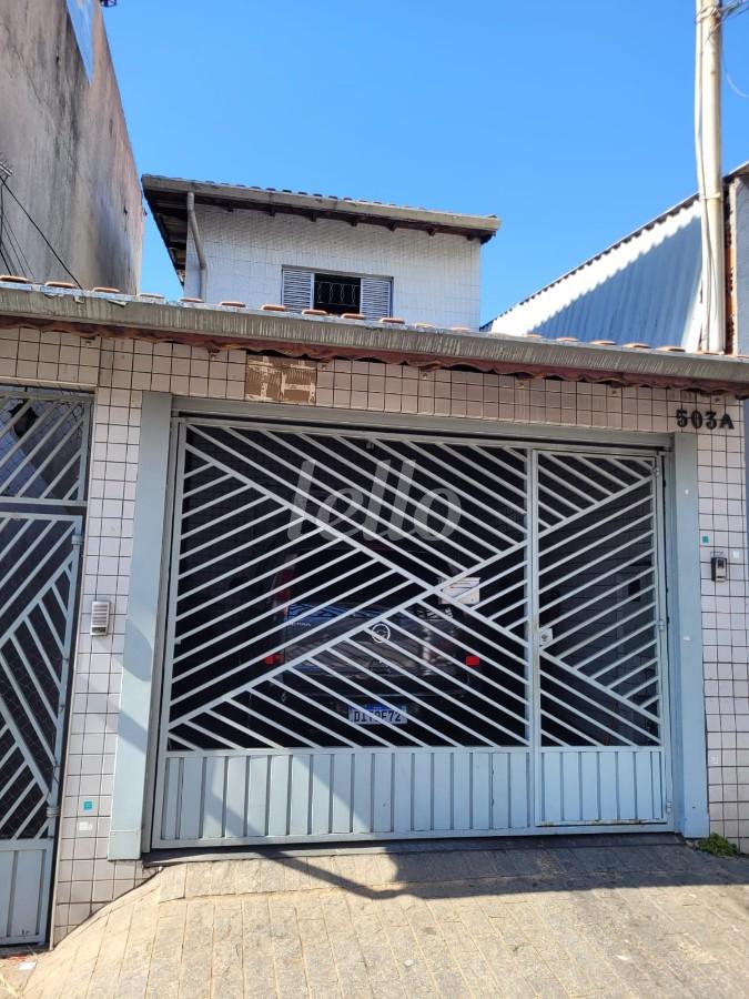 FACHADA de Casa à venda, sobrado com 250 m², 5 quartos e 1 vaga em Vila Bertioga - São Paulo