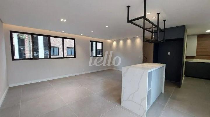 SALA de Casa à venda, em condomínio - sobrado com 165 m², 3 quartos e 2 vagas em Chácara Santo Antônio - São Paulo