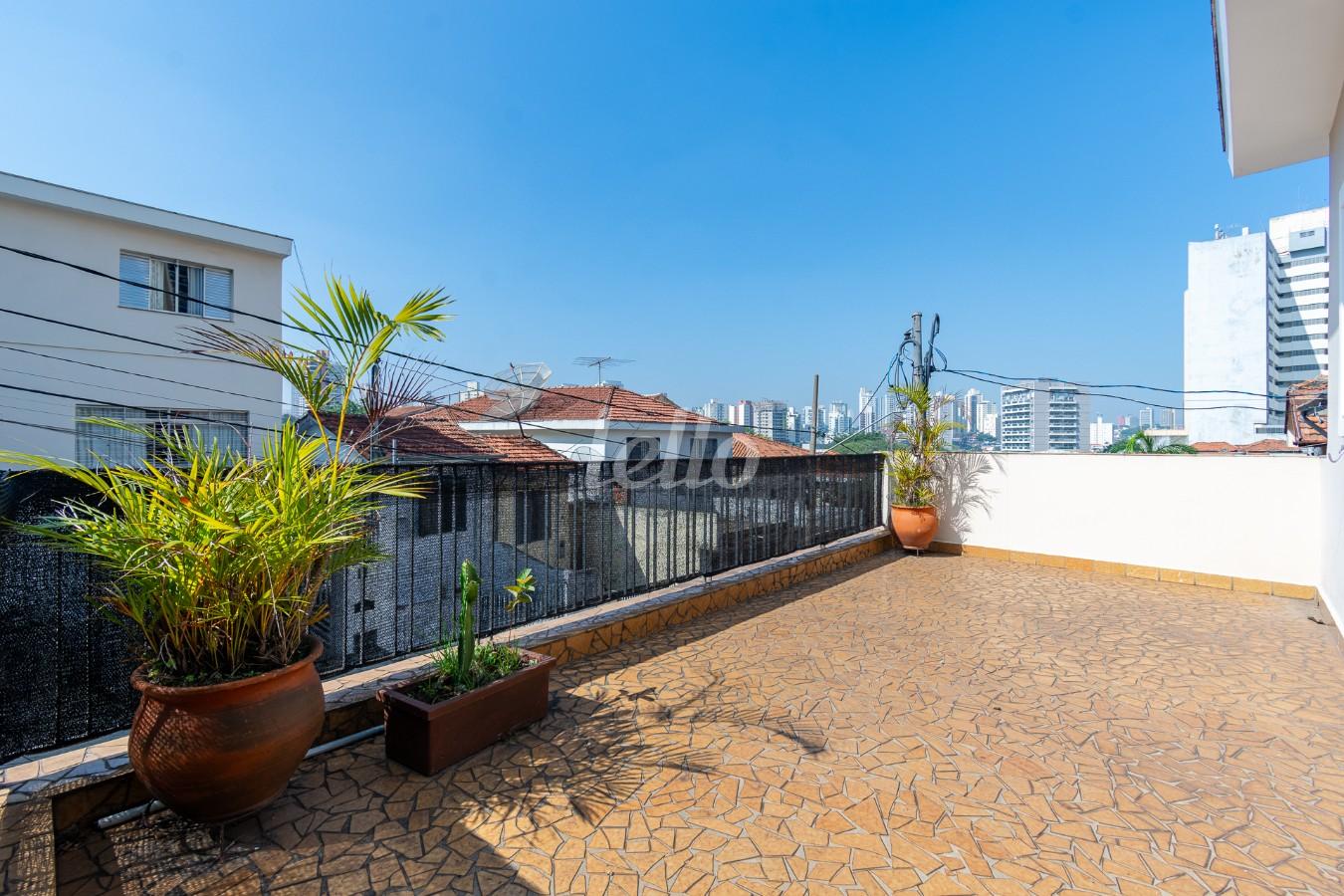 02SACADAVARANDA_001 de Casa para alugar, sobrado com 114 m², 3 quartos e 2 vagas em Bosque da Saúde - São Paulo