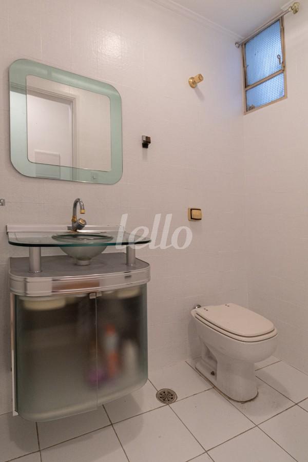 LAVABO de Apartamento à venda, Padrão com 210 m², 4 quartos e 1 vaga em Pinheiros - São Paulo