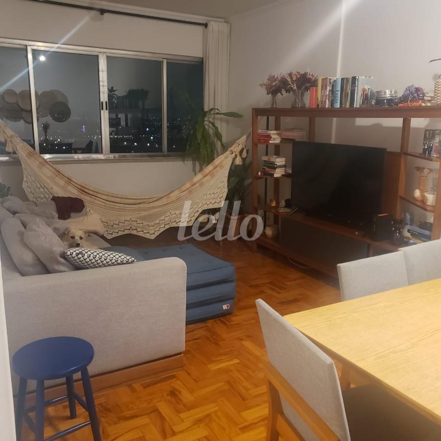 SALA de Apartamento para alugar, Padrão com 89 m², 2 quartos e 1 vaga em Sumarezinho - São Paulo